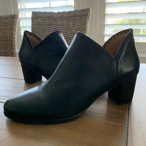 NEW Condition Jack Rogers Black Sz10 Booties